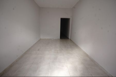 Casa para alugar com 2 quartos, 74m² em Setor Coimbra, Goiânia