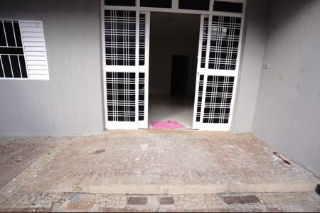 Casa para alugar com 2 quartos, 74m² em Setor Coimbra, Goiânia