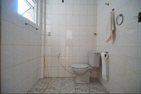 Apartamento à venda com 83m², 2 quartos e sem vagaBanheiro