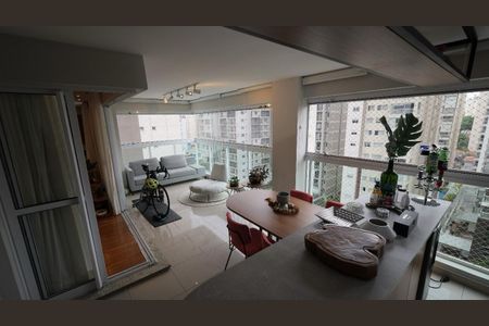 Apartamento à venda com 210m², 4 quartos e 3 vagas