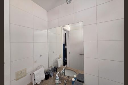 Apartamento à venda com 130m², 3 quartos e 3 vagasEspelho