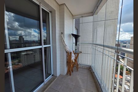 Apartamento à venda com 130m², 3 quartos e 3 vagasVaranda 