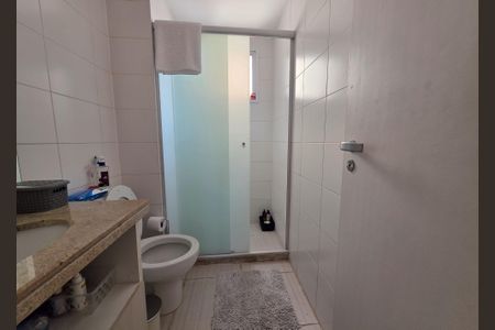 Apartamento à venda com 130m², 3 quartos e 3 vagasBanheiro da Suíte 2