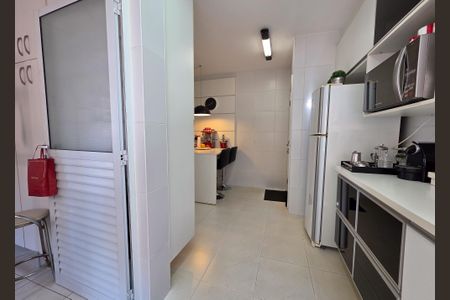 Apartamento à venda com 130m², 3 quartos e 3 vagasCozinha