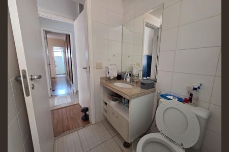 Apartamento à venda com 130m², 3 quartos e 3 vagasBanheiro da Suíte 2