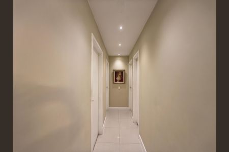 Apartamento à venda com 115m², 3 quartos e 2 vagasCorredor / Circulação