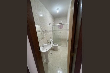 Banheiro 2 de casa para alugar com 3 quartos, 300m² em Ouro Minas, Belo Horizonte