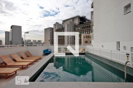 Studio para alugar com 32m², 1 quarto e sem vaga