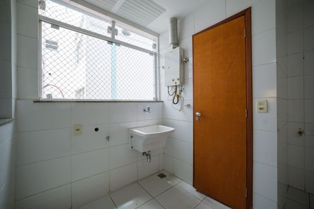 Apartamento à venda com 111m², 3 quartos e 2 vagas Apartamento à venda com 111m², 3 quartos e 2 vagasÁrea de Serviço
