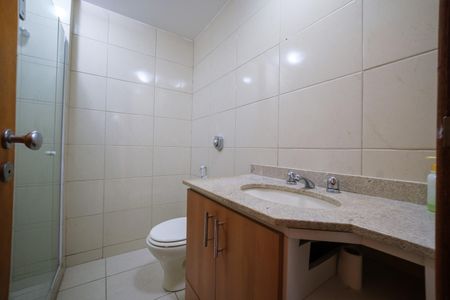 Apartamento à venda com 111m², 3 quartos e 2 vagas Apartamento à venda com 111m², 3 quartos e 2 vagasBanheiro