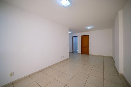 Apartamento à venda com 111m², 3 quartos e 2 vagas Apartamento à venda com 111m², 3 quartos e 2 vagasSala