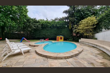 Apartamento para alugar com 270m², 3 quartos e 3 vagas