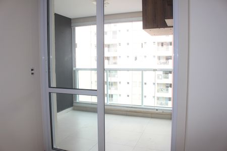 Apartamento para alugar com 75m², 2 quartos e 2 vagasVaranda