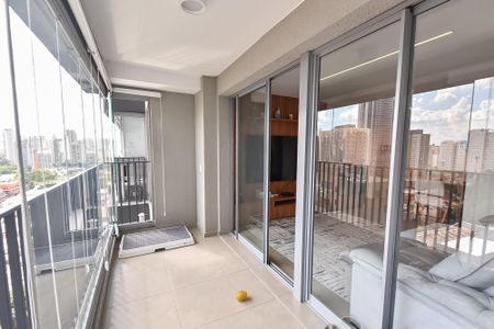 Apartamento à venda com 75m², 2 quartos e 1 vaga Apartamento à venda com 75m², 2 quartos e 1 vagaVaranda