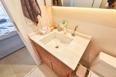 Apartamento à venda com 75m², 2 quartos e 1 vaga Apartamento à venda com 75m², 2 quartos e 1 vagaBanheiro