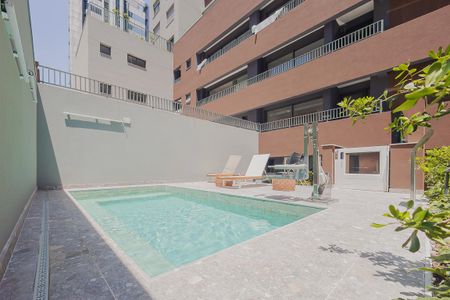 Studio à venda com 27m², 1 quarto e sem vaga Studio à venda com 27m², 1 quarto e sem vagaPiscina