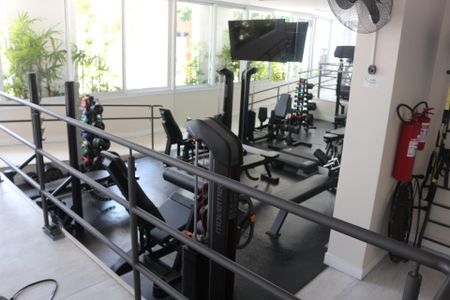 Apartamento para alugar com 70m², 2 quartos e 2 vagasÁrea comum - Academia