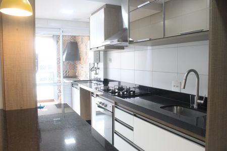 Apartamento para alugar com 70m², 2 quartos e 2 vagasCozinha