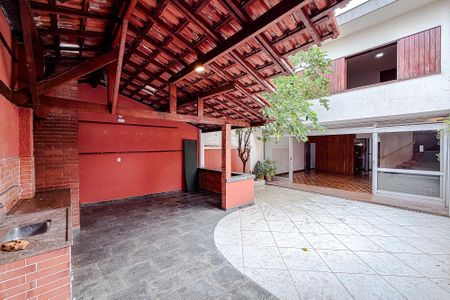 Casa para alugar com 283m², 3 quartos e 3 vagasÁrea externa