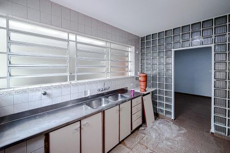 Casa para alugar com 283m², 3 quartos e 3 vagasCozinha