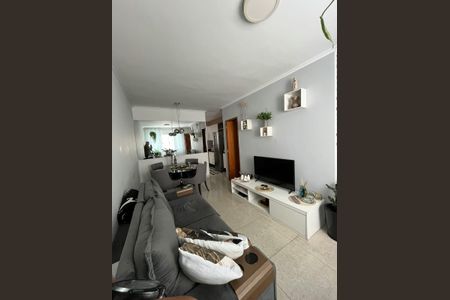 Casa à venda com 65m², 2 quartos e 1 vaga