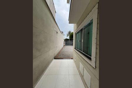 Casa à venda com 65m², 2 quartos e 1 vaga