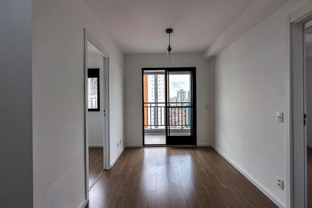 Apartamento para alugar com 38m², 2 quartos e sem vaga Apartamento para alugar com 38m², 2 quartos e sem vagaSala