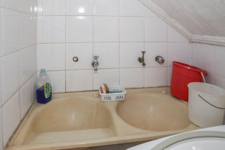 Casa à venda com 144m², 3 quartos e 2 vagasSalão e Área de Serviço