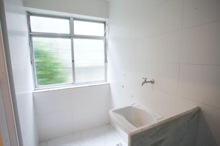 Apartamento para alugar com 58m², 2 quartos e 1 vagaÁrea de Serviço