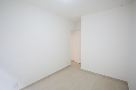 Quarto 1 de apartamento para alugar com 2 quartos, 58m² em Taquara, Rio de Janeiro