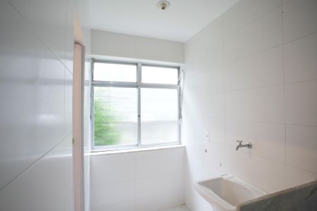 Apartamento para alugar com 58m², 2 quartos e 1 vagaÁrea de Serviço