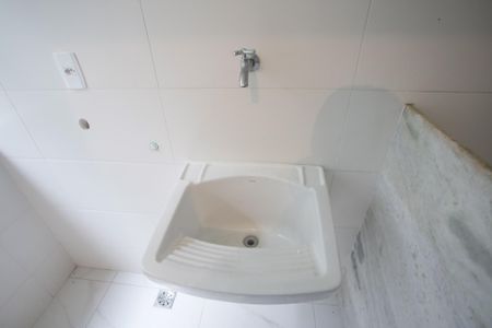 Apartamento para alugar com 58m², 2 quartos e 1 vagaÁrea de Serviço