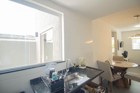 Apartamento para alugar com 50m², 2 quartos e 1 vaga Apartamento para alugar com 50m², 2 quartos e 1 vagaCozinha e Área de Serviço