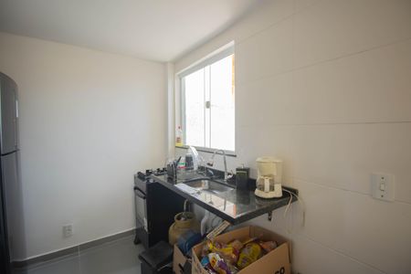 Apartamento para alugar com 50m², 2 quartos e 1 vaga Apartamento para alugar com 50m², 2 quartos e 1 vagaCozinha e Área de Serviço