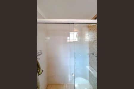 Casa de condomínio à venda com 116m², 2 quartos e 2 vagasBanheiro da Suíte 1