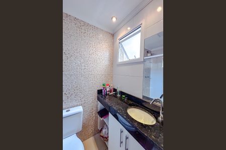 Casa de condomínio à venda com 116m², 2 quartos e 2 vagasBanheiro da Suíte 1