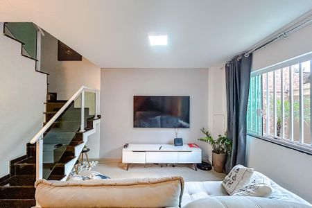 Casa de condomínio à venda com 116m², 2 quartos e 2 vagasSala