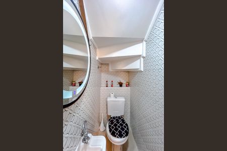 Casa de condomínio à venda com 116m², 2 quartos e 2 vagasLavabo