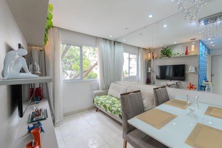 Apartamento à venda com 36m², 2 quartos e sem vaga Apartamento à venda com 36m², 2 quartos e sem vagaSala