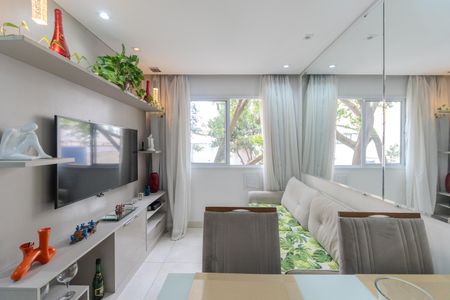 Apartamento à venda com 36m², 2 quartos e sem vaga Apartamento à venda com 36m², 2 quartos e sem vagaSala