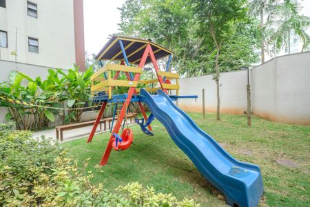 Apartamento à venda com 36m², 2 quartos e sem vaga Apartamento à venda com 36m², 2 quartos e sem vagaÁrea comum - Playground