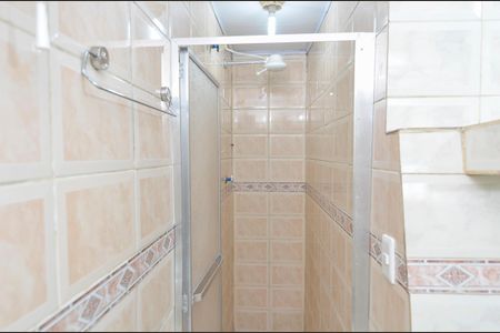 Banheiro de kitnet/studio para alugar com 1 quarto, 25m² em Tijuca, Rio de Janeiro