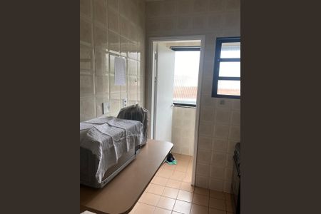 Cozinha de apartamento para alugar com 1 quarto, 75m² em Cidade Ocian, Praia Grande