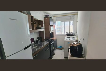 Cozinha de apartamento à venda com 2 quartos, 44m² em Estância Velha, Canoas