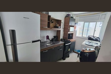 Cozinha de apartamento à venda com 2 quartos, 44m² em Estância Velha, Canoas