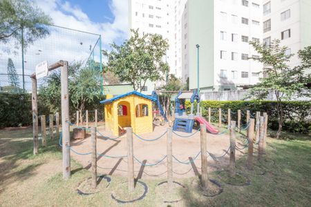 Apartamento para alugar com 60m², 3 quartos e 1 vaga Apartamento para alugar com 60m², 3 quartos e 1 vagaÁrea comum - Playground