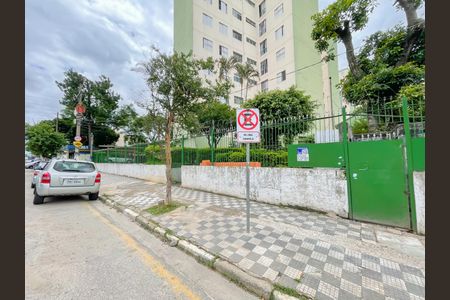 Apartamento para alugar com 60m², 3 quartos e 1 vaga Apartamento para alugar com 60m², 3 quartos e 1 vagaFachada
