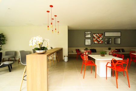 Apartamento para alugar com 38m², 2 quartos e sem vagaÁrea comum - Salão de festas