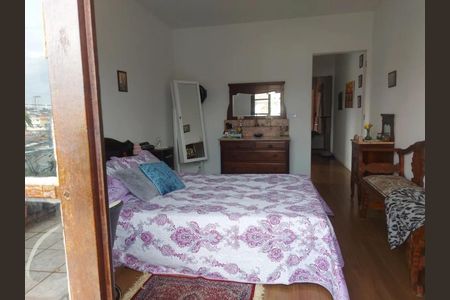 Casa à venda com 200m², 3 quartos e 2 vagas Casa à venda com 200m², 3 quartos e 2 vagasFoto 13