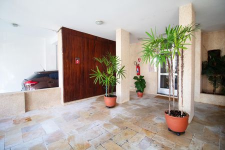 Apartamento à venda com 48m², 1 quarto e sem vaga Apartamento à venda com 48m², 1 quarto e sem vagaHall social